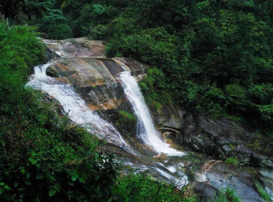 古建青石栏杆:古香古色 技艺精湛